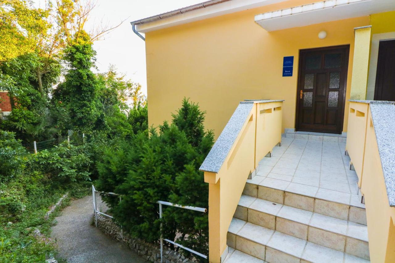 באסקה Apartments Ines מראה חיצוני תמונה