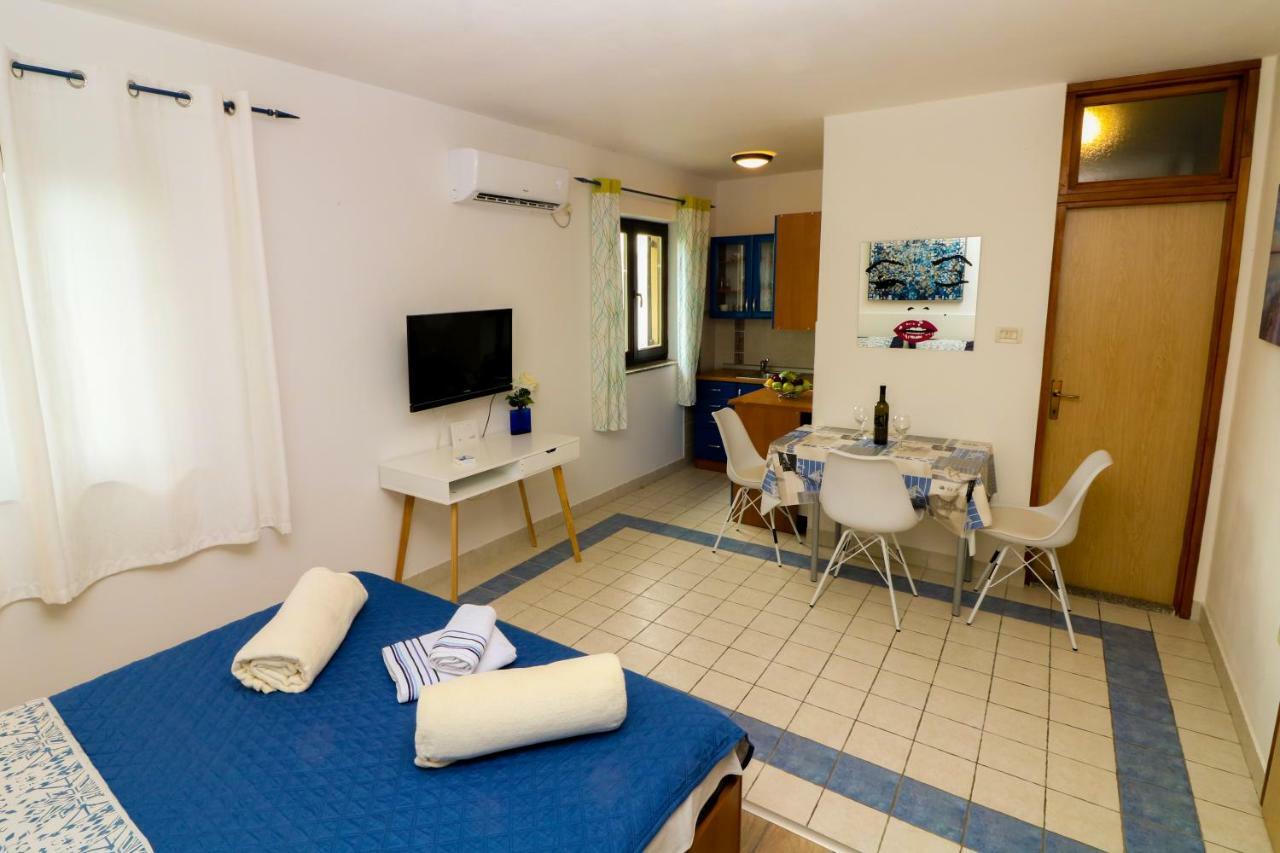 באסקה Apartments Ines מראה חיצוני תמונה